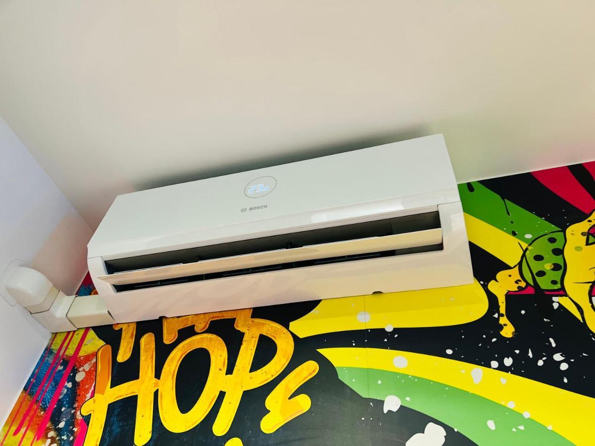 Capsule Street Art - Sauna- Jacuzzi - Playstation 5 - Billard - Netflix - Home Cinema - Terrasse Douai Exterior foto